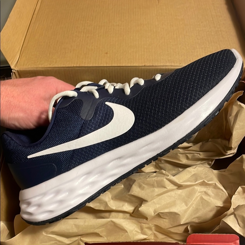 Nike Men's Navy Blue Running Shoes NWOT